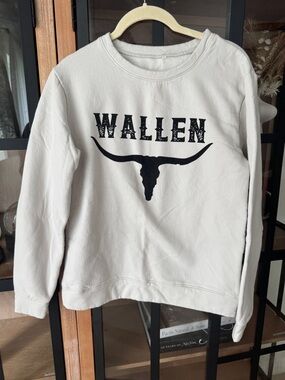 Morgan Wallen crewneck concert tour merch long sleeve fleece beige country